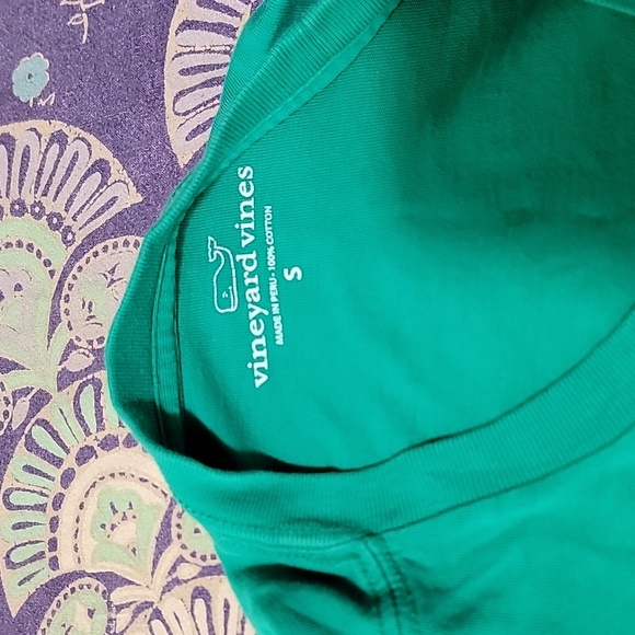 Vineyard Vines Logo Tee - Picture 3 of 4